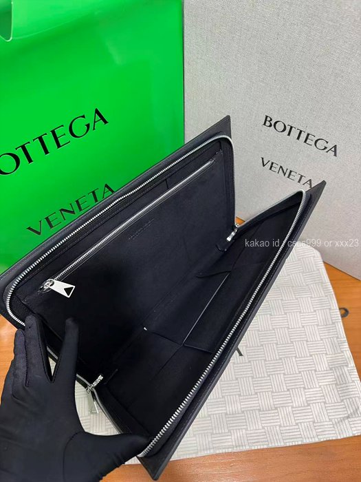 2025.12.21_[함ㅇㅇ 고객님 주문제품 검수사진] 보테가베네타 아르코 클러치백 레플리카 미러급 SA급 S급 고퀄리티 하이엔드 최상급 가방 8