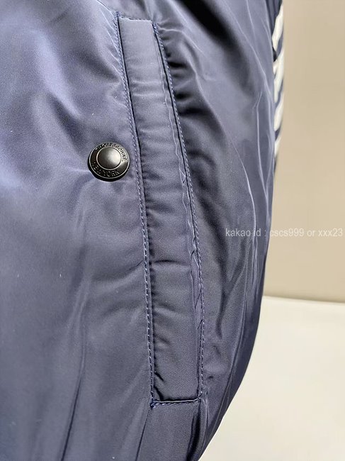 2025.12.04_[강ㅇㅇ 고객님 주문제품 검수사진] 톰브라운 패딩 점퍼 레플리카 미러급 SA급 S급 고퀄리티 하이엔드 최상급  5