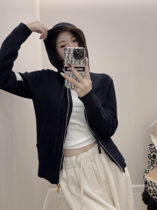 톰브라운 와블 사선 지퍼 후드집업 네이비 레플리카 미러급 SA급 S급 고퀄리티 하이엔드 최상급 의류 [여성]