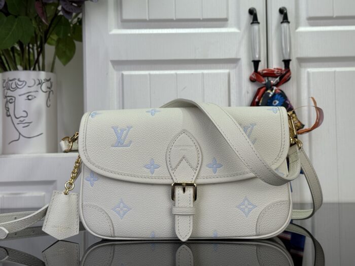 루이비통 다이앤 M28054 아이보리 블루 레플리카 미러급 SA급 S급 고퀄리티 최상급 하이엔드 가방 [여성]