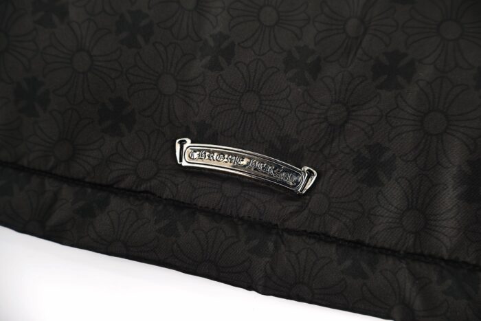 크롬하츠 올 오버 플라워 순색 패딩 블랙 레플리카 미러급 SA급 S급 고퀄리티 하이엔드 최상급 의류 [남성여성공용] 7