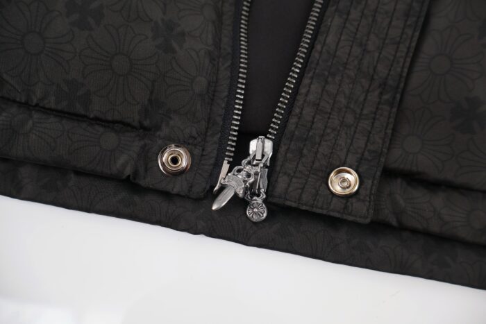 크롬하츠 올 오버 플라워 순색 패딩 블랙 레플리카 미러급 SA급 S급 고퀄리티 하이엔드 최상급 의류 [남성여성공용] 10