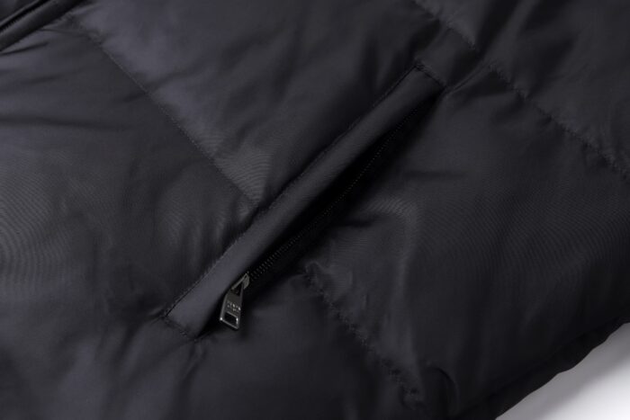 프라다 삼각 패치 블랙 패딩 레플리카 미러급 SA급 S급 고퀄리티 하이엔드 최상급 의류 [남성여성공용] 7