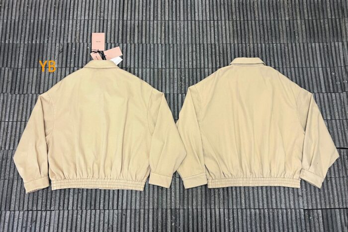 미우미우 라이트 데님 블루종 자켓 베이지 레플리카 미러급 SA급 S급 고퀄리티 하이엔드 최상급 의류 [남성여성공용] 4