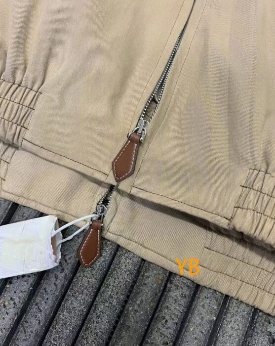 미우미우 라이트 데님 블루종 자켓 베이지 레플리카 미러급 SA급 S급 고퀄리티 하이엔드 최상급 의류 [남성여성공용] 10