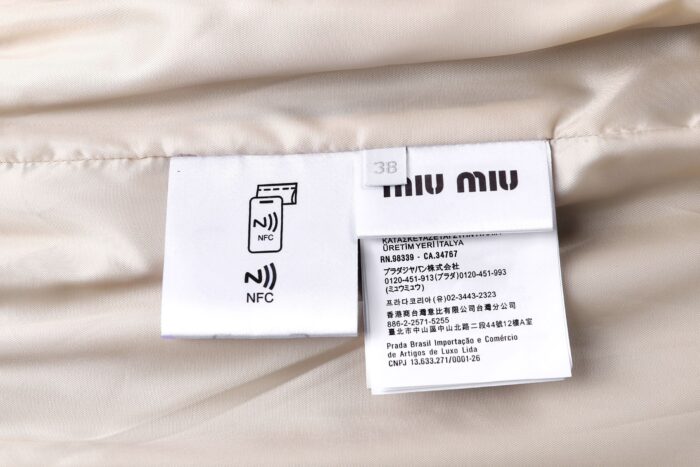 미우미우 라이트 데님 블루종 자켓 베이지 레플리카 미러급 SA급 S급 고퀄리티 하이엔드 최상급 의류 [남성여성공용] 12