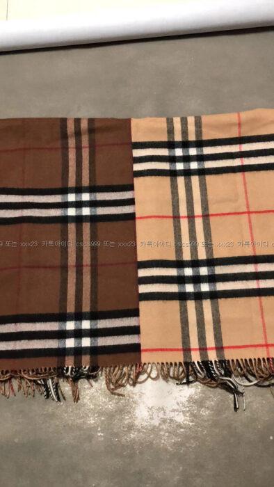 2023.03.18_[백ㅇ희  고객님 검수] 버버리 레플리카 머플러 10