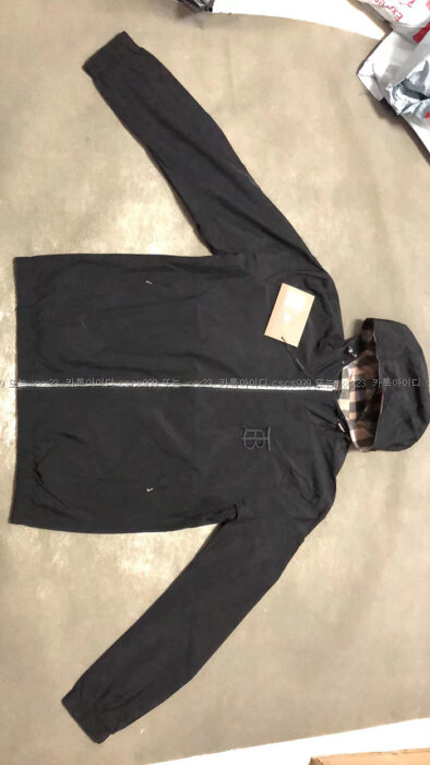 2023.03.21_[이ㅇ현 고객님 검수] 버버리 레플리카 자켓 40568 17