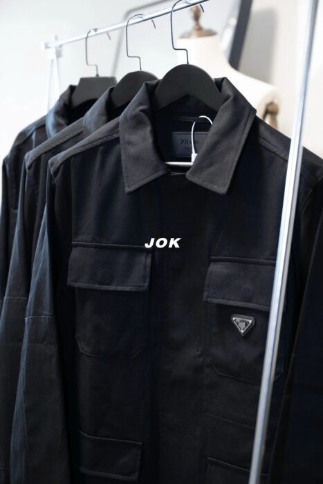 프라다 멀티 포켓 카고 자켓 블랙 레플리카 미러급 SA급 S급 고퀄리티 하이엔드 최상급 의류 [남성] 8