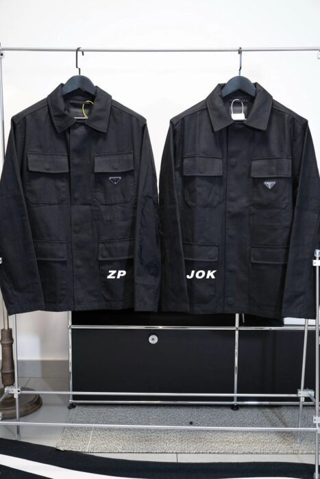 프라다 멀티 포켓 카고 자켓 블랙 레플리카 미러급 SA급 S급 고퀄리티 하이엔드 최상급 의류 [남성] 7