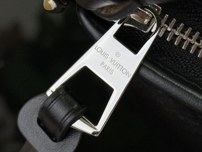 루이비통 캐리올 이스트 웨스트 M28160 블랙 레플리카 미러급 SA급 S급 고퀄리티 최상급 하이엔드 가방 [여성] 7