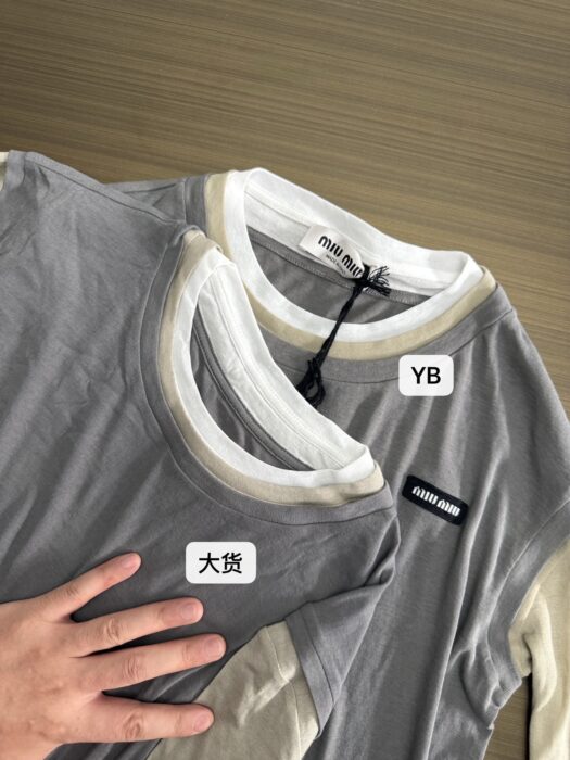 미우미우 페이크 레이어링 긴팔티 배색 그레이 레플리카 미러급 SA급 S급 고퀄리티 하이엔드 최상급 의류 [여성] 5