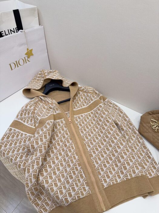 디올 오블리크 양면 캐시미어 후드집업 카키 레플리카 미러급 SA급 S급 고퀄리티 하이엔드 최상급 의류 [여성] 11