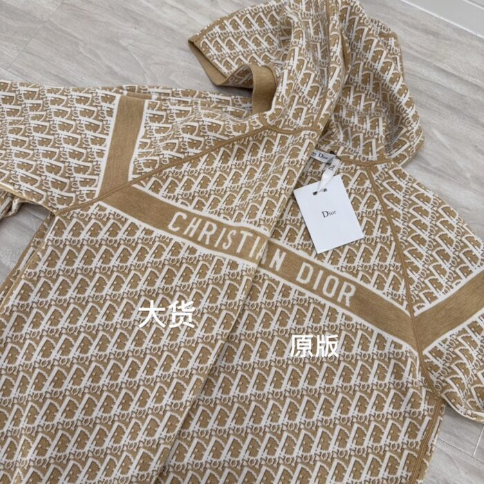 디올 오블리크 양면 캐시미어 후드집업 카키 레플리카 미러급 SA급 S급 고퀄리티 하이엔드 최상급 의류 [여성] 5