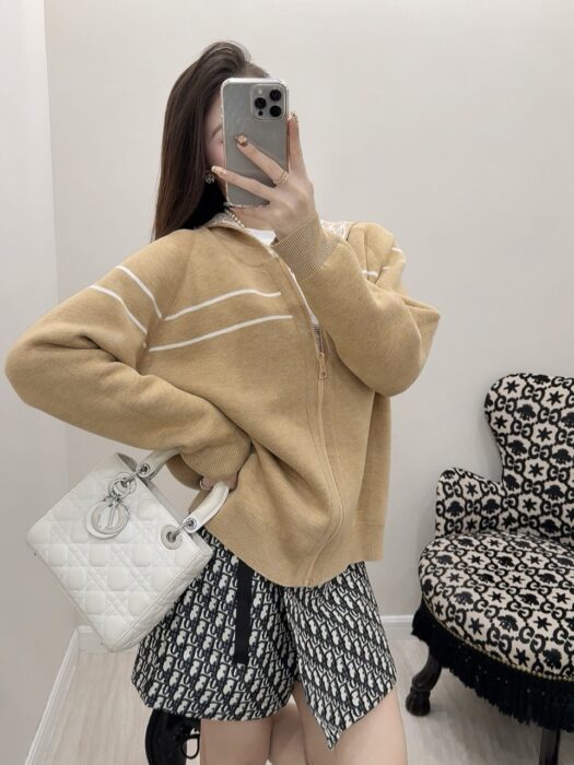 디올 오블리크 양면 캐시미어 후드집업 카키 레플리카 미러급 SA급 S급 고퀄리티 하이엔드 최상급 의류 [여성]