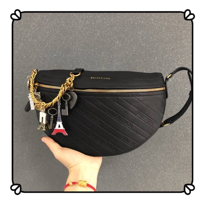 발렌시아가 수비니어 XS 여성 백 참 벨트백 크로스백 블랙 레플리카 미러급 SA급 S급 고퀄리티 최상급 하이엔드 가방 [여성] 4