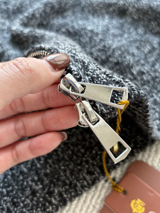 로로피아나 양털 단색 지퍼 가디건 다크 그레이 레플리카 미러급 SA급 S급 고퀄리티 하이엔드 최상급 의류 [남성여성공용] 10