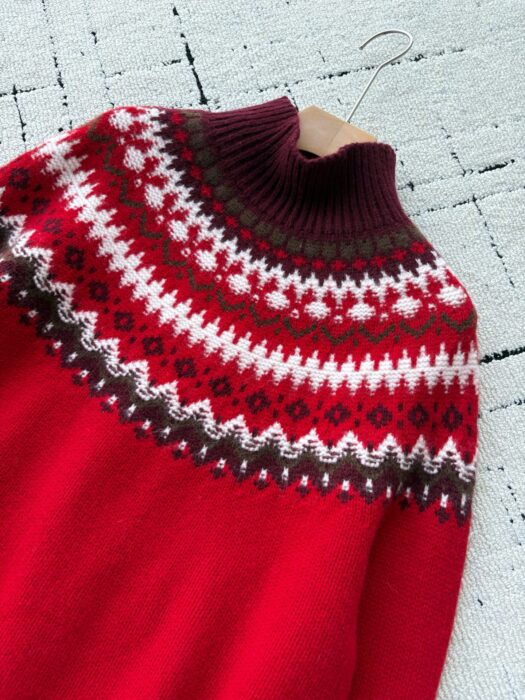 로로피아나 위 자카드 캐시미어 하이넥 니트 레드 레플리카 미러급 SA급 S급 고퀄리티 하이엔드 최상급 의류 [여성] 7