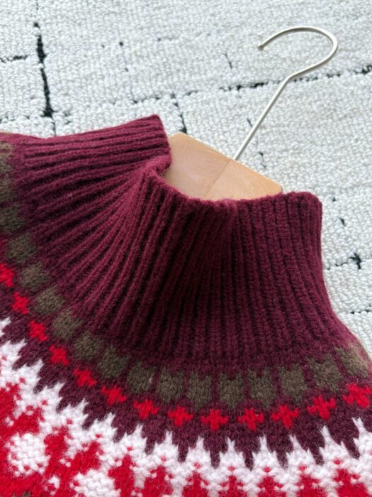 로로피아나 위 자카드 캐시미어 하이넥 니트 레드 레플리카 미러급 SA급 S급 고퀄리티 하이엔드 최상급 의류 [여성] 8