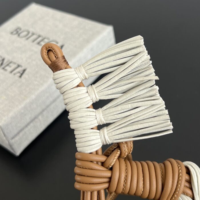 보테가베네타 말 백 참 857272 레플리카 미러급 SA급 S급 고퀄리티 최상급 하이엔드 악세사리 [남성여성공용] 6