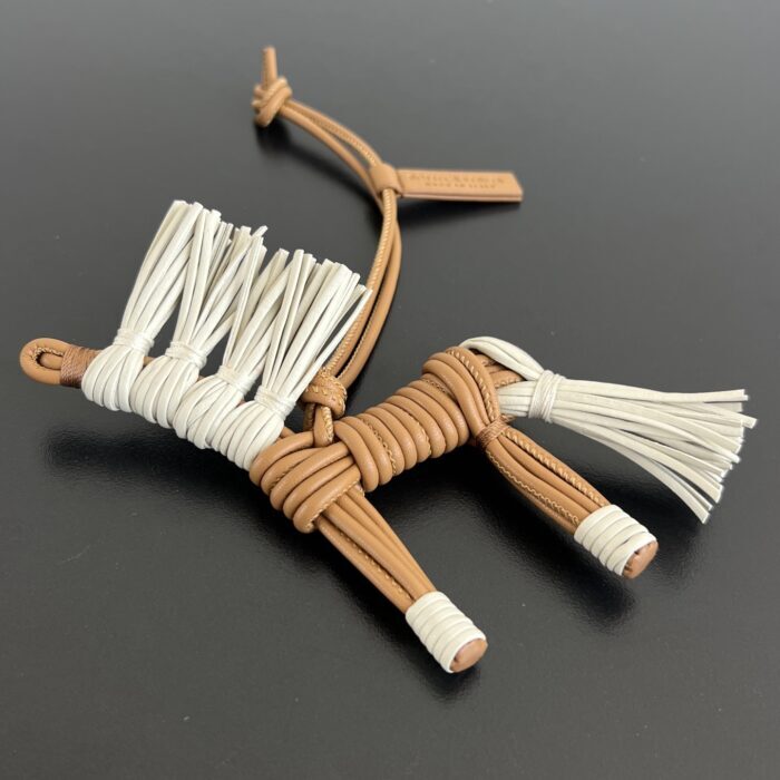 보테가베네타 말 백 참 857272 레플리카 미러급 SA급 S급 고퀄리티 최상급 하이엔드 악세사리 [남성여성공용] 4