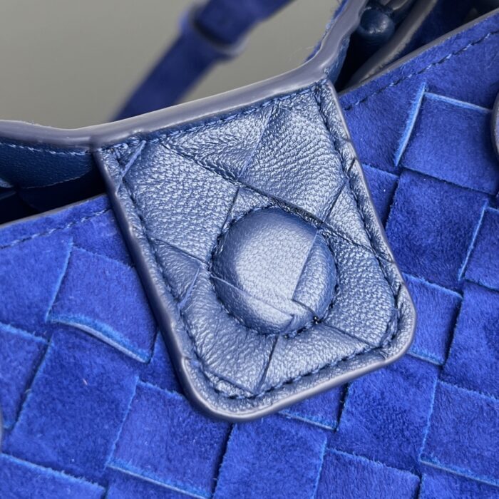보테가베네타 스몰 파라슈트 796569 블루 스웨이드 레플리카 미러급 SA급 S급 고퀄리티 최상급 하이엔드 가방 [여성] 8