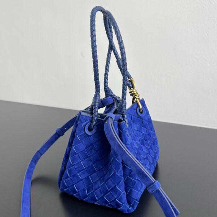 보테가베네타 스몰 파라슈트 796569 블루 스웨이드 레플리카 미러급 SA급 S급 고퀄리티 최상급 하이엔드 가방 [여성] 3