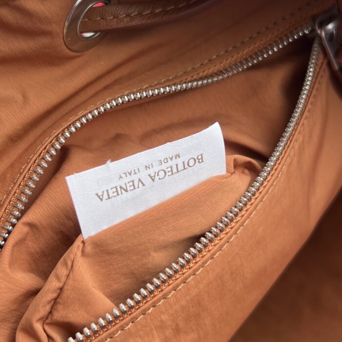 보테가베네타 크로스로드 멀티 포켓 백팩 837377 멀티 컬러 레플리카 미러급 SA급 S급 고퀄리티 최상급 하이엔드 가방 [남성여성공용] 10