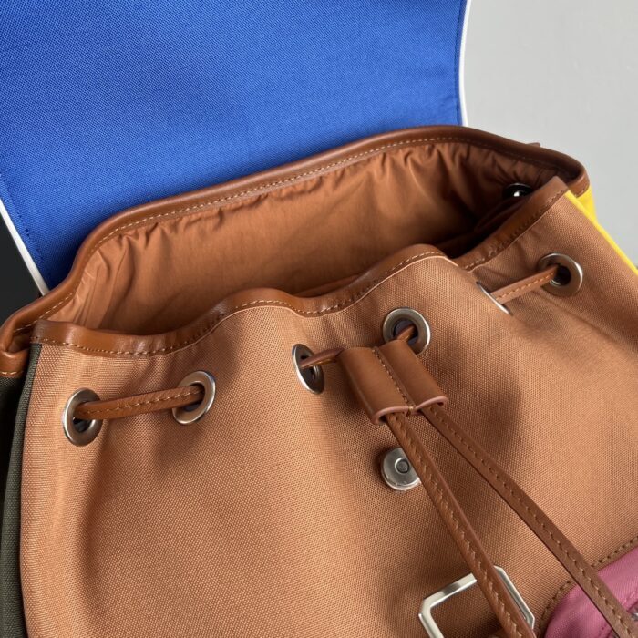 보테가베네타 크로스로드 멀티 포켓 백팩 837377 멀티 컬러 레플리카 미러급 SA급 S급 고퀄리티 최상급 하이엔드 가방 [남성여성공용] 6