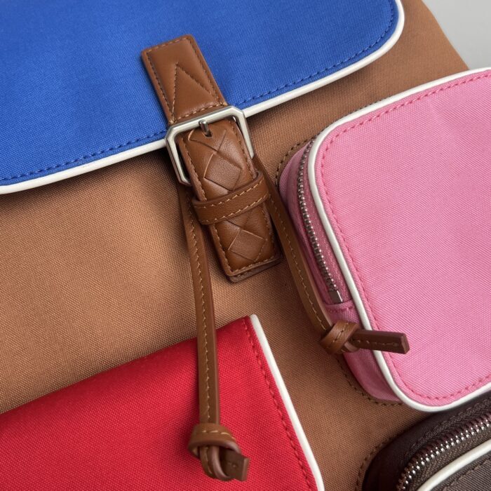 보테가베네타 크로스로드 멀티 포켓 백팩 837377 멀티 컬러 레플리카 미러급 SA급 S급 고퀄리티 최상급 하이엔드 가방 [남성여성공용] 8