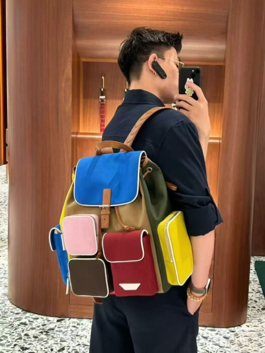 보테가베네타 크로스로드 멀티 포켓 백팩 837377 멀티 컬러 레플리카 미러급 SA급 S급 고퀄리티 최상급 하이엔드 가방 [남성여성공용]