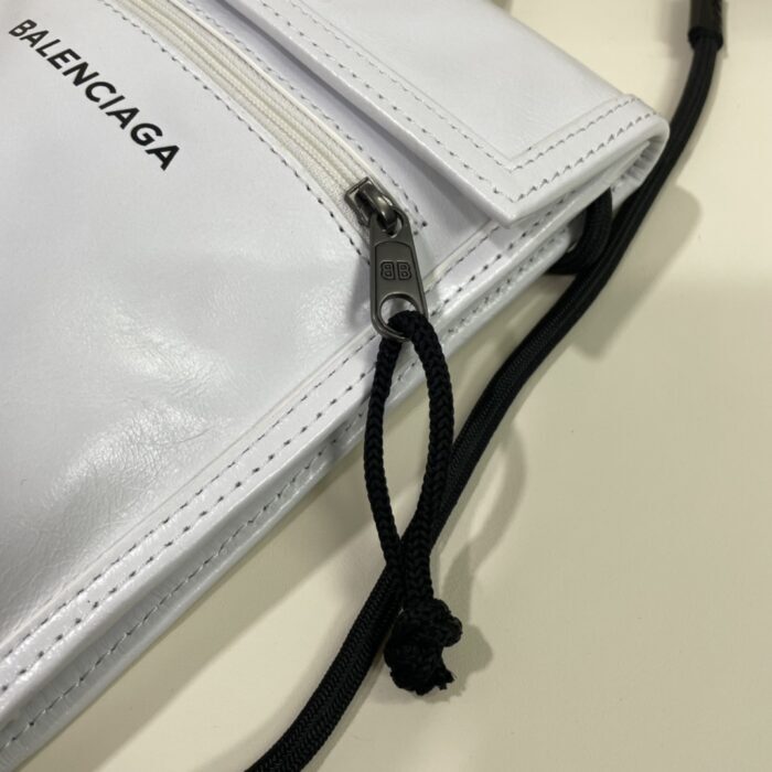 발렌시아가 모노그램 핸드폰 백 크로스백 회백색 레플리카 미러급 SA급 S급 고퀄리티 최상급 하이엔드 가방 [남성여성공용] 7