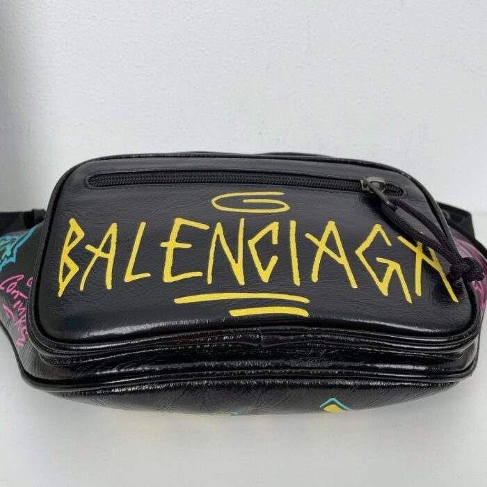 발렌시아가 멀티컬러 그래피티 벨트백 블랙 레플리카 미러급 SA급 S급 고퀄리티 최상급 하이엔드 가방 [남성여성공용] 5