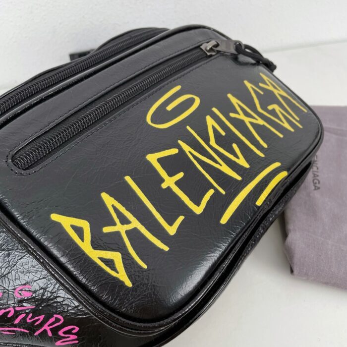 발렌시아가 멀티컬러 그래피티 벨트백 블랙 레플리카 미러급 SA급 S급 고퀄리티 최상급 하이엔드 가방 [남성여성공용] 6
