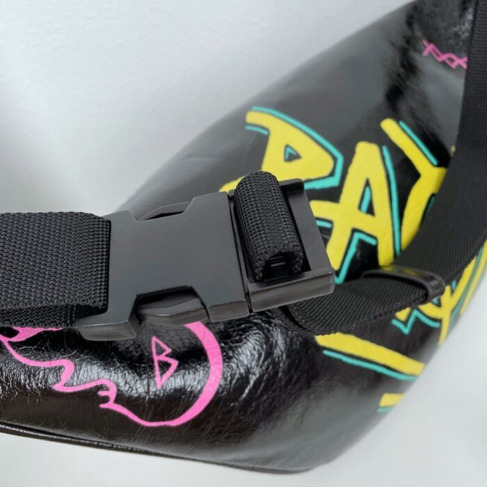 발렌시아가 멀티컬러 그래피티 벨트백 블랙 레플리카 미러급 SA급 S급 고퀄리티 최상급 하이엔드 가방 [남성여성공용] 8