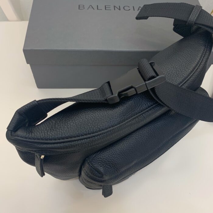 발렌시아가 에브리데이 벨트팩 블랙 레플리카 미러급 SA급 S급 고퀄리티 최상급 하이엔드 가방 [남성여성공용] 6
