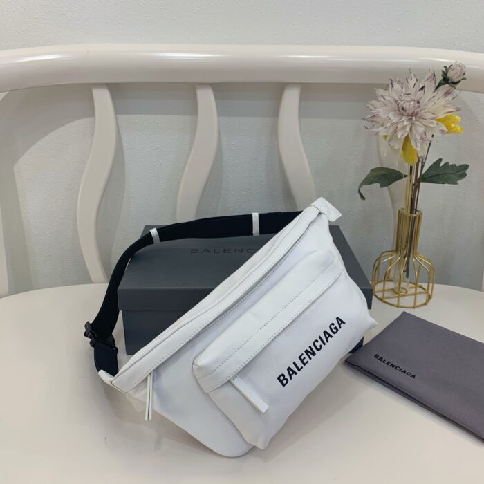 발렌시아가 에브리데이 벨트팩 화이트 레플리카 미러급 SA급 S급 고퀄리티 최상급 하이엔드 가방 [남성여성공용] 5