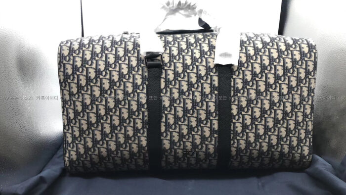 2023.03.03_[형ㅇ운 고객님 검수] 디올 레플리카 여행구 10