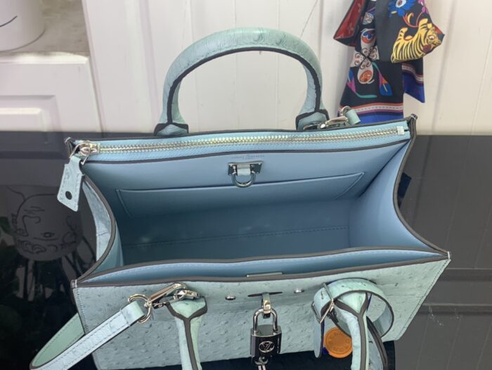 루이비통 LV 시티 스티머 MM백 M84079 스카이 블루 타조무늬 레플리카 미러급 SA급 S급 고퀄리티 최상급 하이엔드 가방 [여성] 3