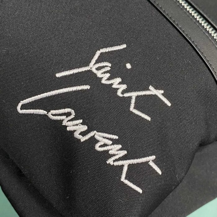 생로랑 모노그램 자수 캔버스 백팩 559568 블랙 레플리카 미러급 SA급 S급 고퀄리티 최상급 하이엔드 가방 [남성여성공용] 6