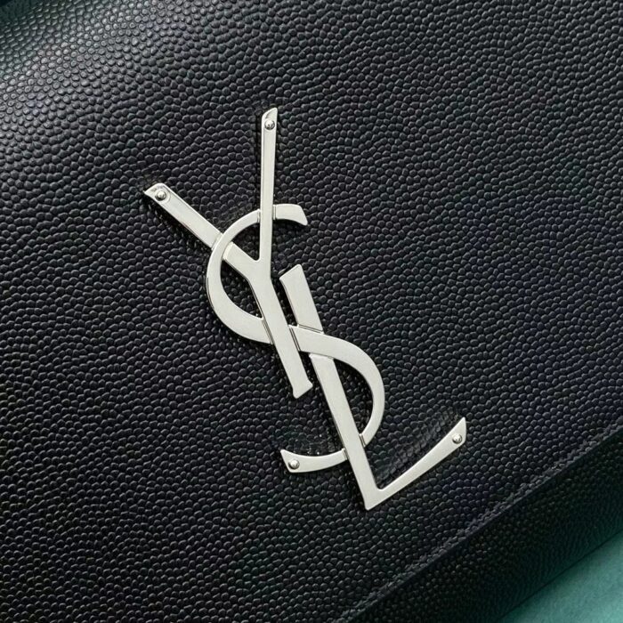 생로랑 그랑 드 뿌드르 엠보스 레더 실버 모노그램 케이트 미디움백 실버 체인 스트랩 블랙 364021  레플리카 미러급 SA급 S급 고퀄리티 최상급 하이엔드 가방 [여성] 8