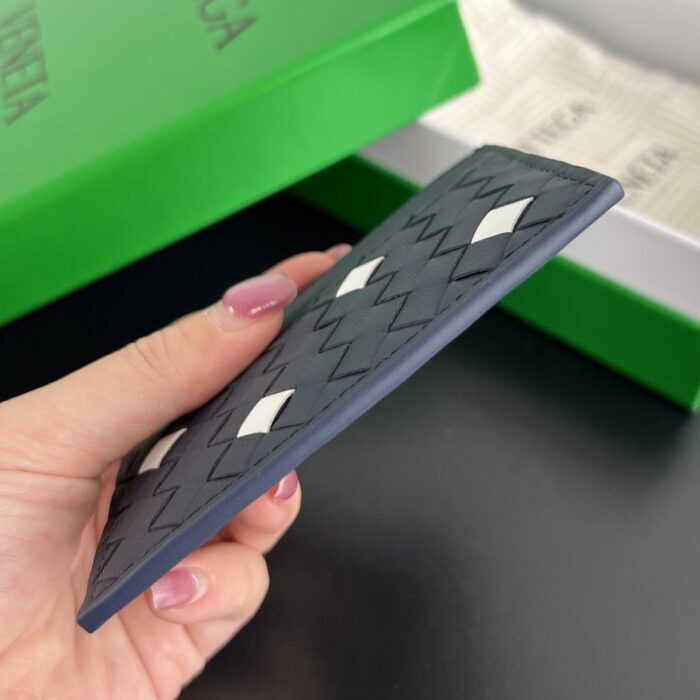 보테가베네타 인트레치아토 피콜로 카드 케이스 817397 배색 화이트 네이비 레플리카 미러급 SA급 S급 고퀄리티 최상급 하이엔드 지갑 [남성여성공용] 5