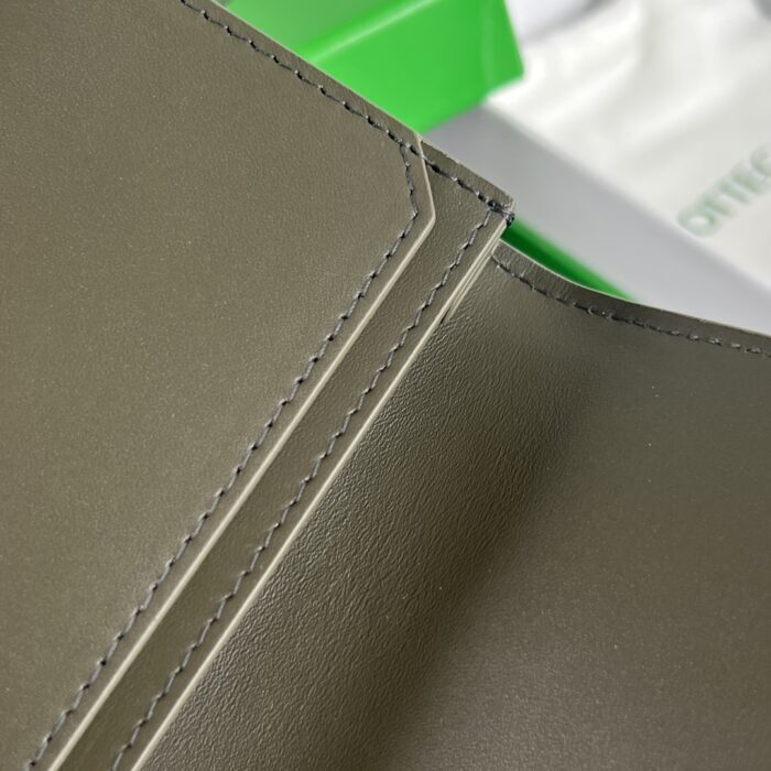 보테가베네타 인트레치아토 피콜로 명함지갑 805825 카키 그린 레플리카 미러급 SA급 S급 고퀄리티 최상급 하이엔드 지갑 [남성여성공용] 7