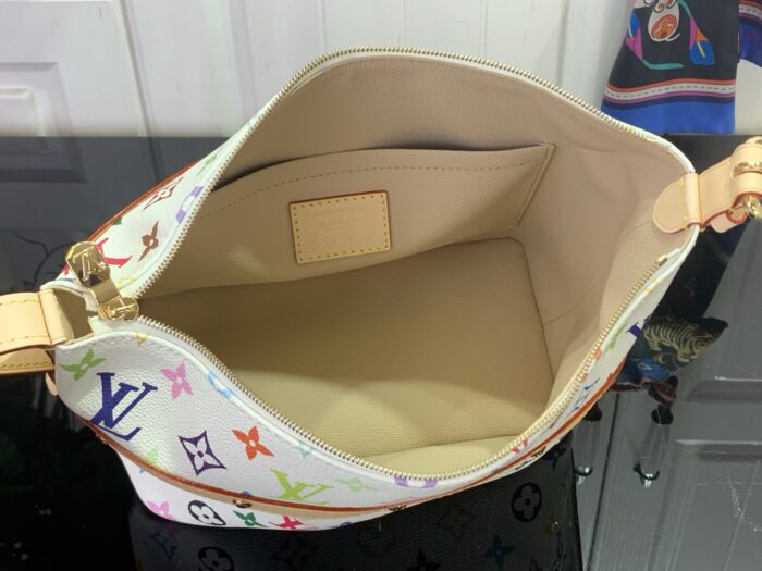 루이비통LV x TM 크루저 토일레트리 백 화이트 M27900 레플리카 미러급 SA급 S급 고퀄리티 최상급 하이엔드 가방 [여성] 3