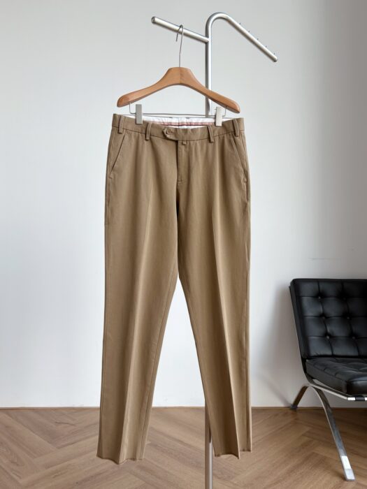 로로피아나 캐쥬얼 베이직 순색 팬츠 카키 레플리카 미러급 SA급 S급 고퀄리티 하이엔드 최상급 의류 [남성]