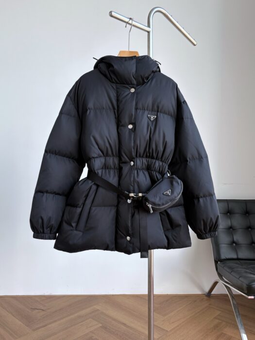 프라다 리나일론 벨티드 다운 자켓 백 롱 패딩 블랙 레플리카 미러급 SA급 S급 고퀄리티 하이엔드 최상급 의류 [여성] 3
