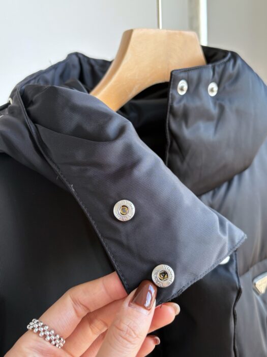 프라다 리나일론 벨티드 다운 자켓 백 롱 패딩 블랙 레플리카 미러급 SA급 S급 고퀄리티 하이엔드 최상급 의류 [여성] 13