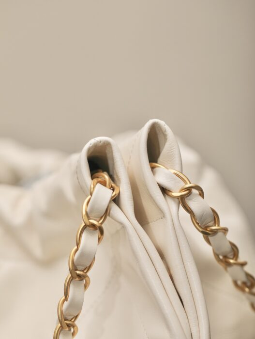 샤넬 금장 22백 화이트 스몰 레플리카 미러급 SA급 S급 고퀄리티 최상급 하이엔드 가방 [여성] 14