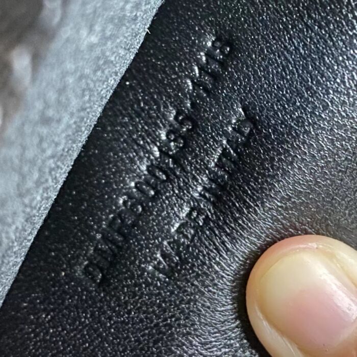 생로랑 그랑 드 뿌드르 퀼팅 가죽 ENVELOPE 미디엄 600185 블랙 금장 레플리카 미러급 SA급 S급 고퀄리티 최상급 하이엔드 가방 [여성] 11