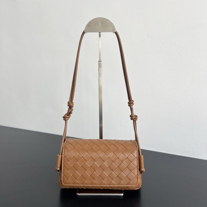 보테가베네타 노뚜르노 843893 앰버 레플리카 미러급 SA급 S급 고퀄리티 최상급 하이엔드 가방 [여성]